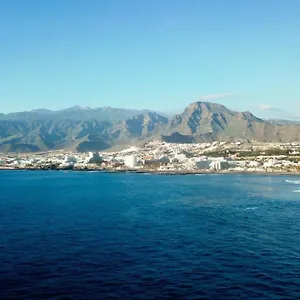 New Near The In , Playa Paraiso (Tenerife) Spagna